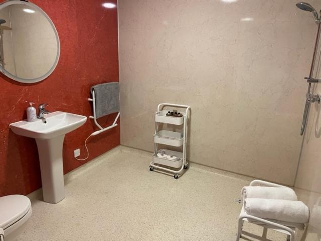 Midgarth House Apartment